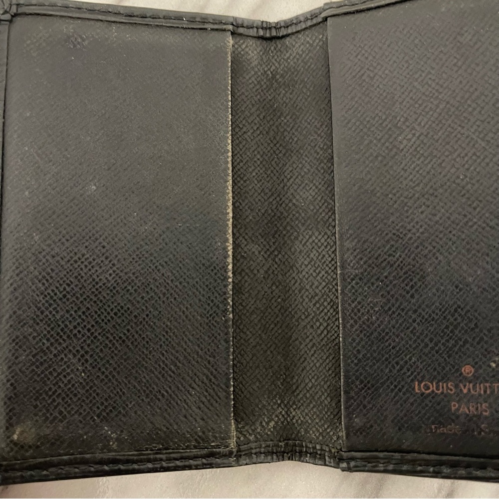 LV Epi Card Holder - Picture 11 of 16